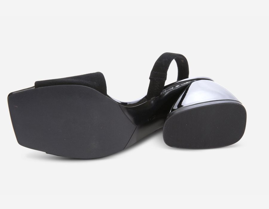 Vaneli Molke Heel in Black Suede