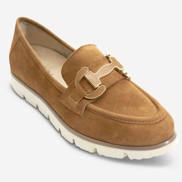Vaneli Jards Loafer In Tan Suede