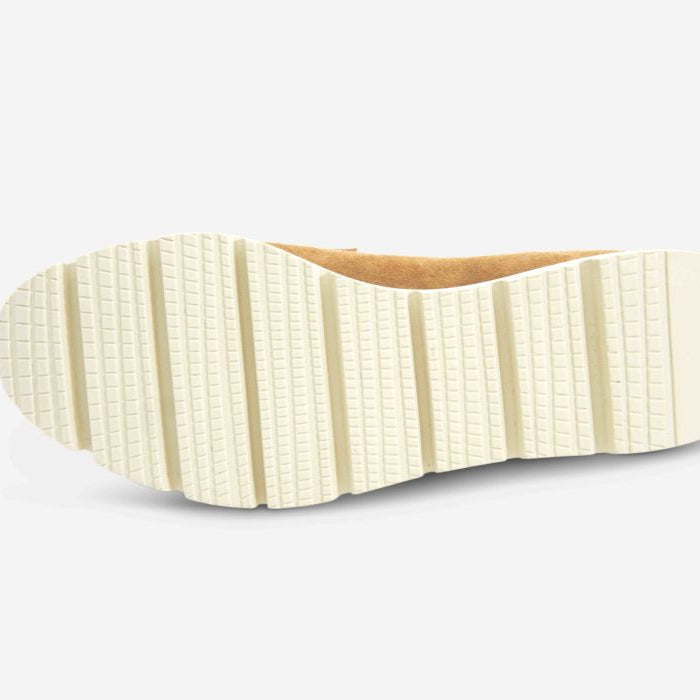 Vaneli Jards Loafer In Tan Suede