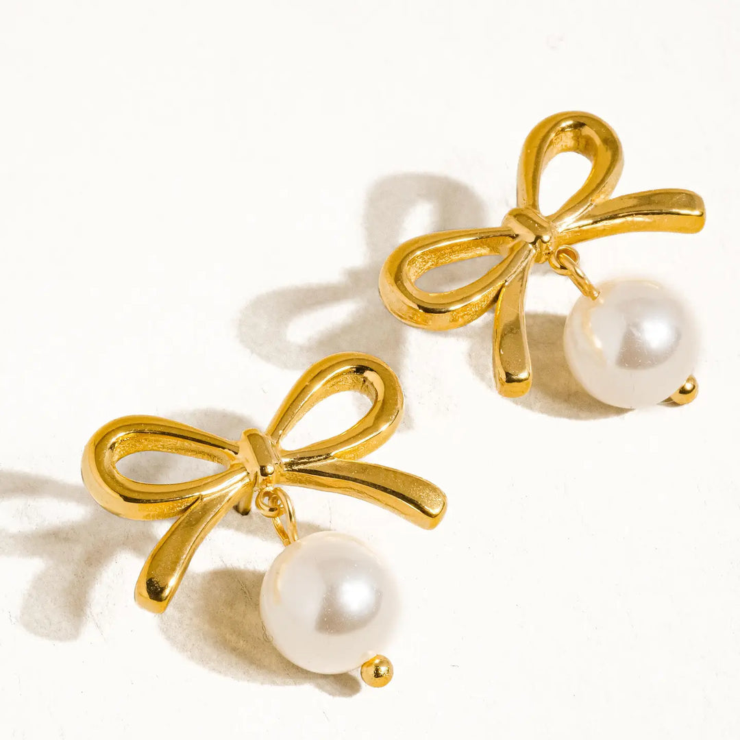 Aleah Bow Pearl Earring