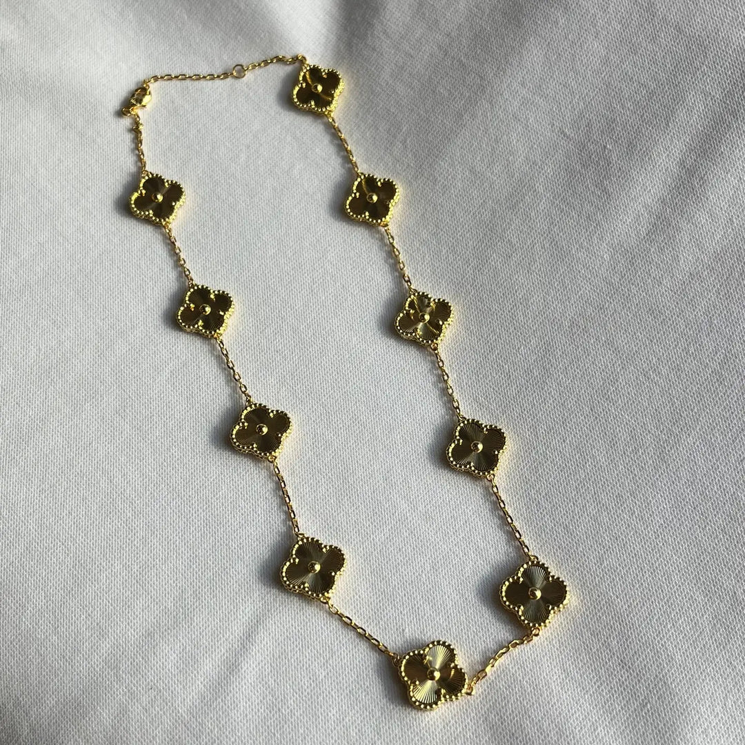 Sahira Maeve Gold Clover Necklace - 10