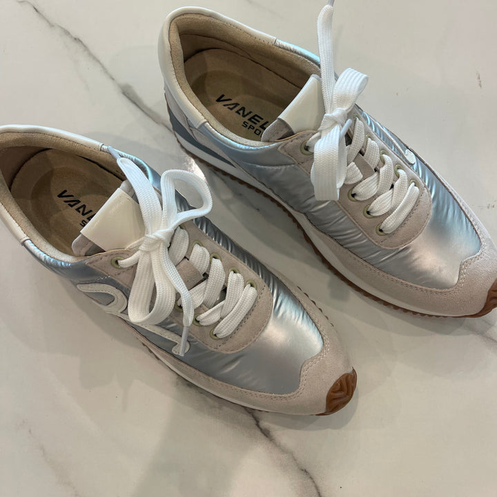 Vaneli Queen Sneaker