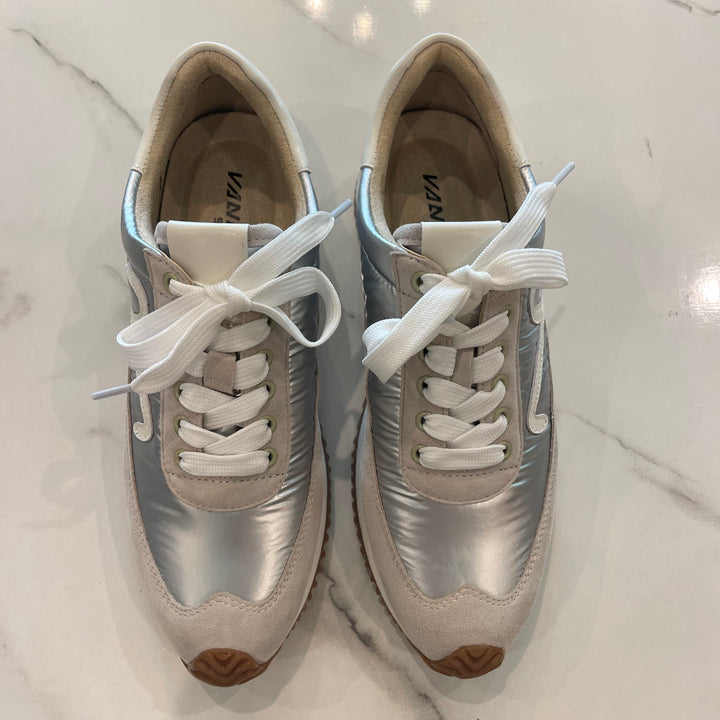 Vaneli Queen Sneaker