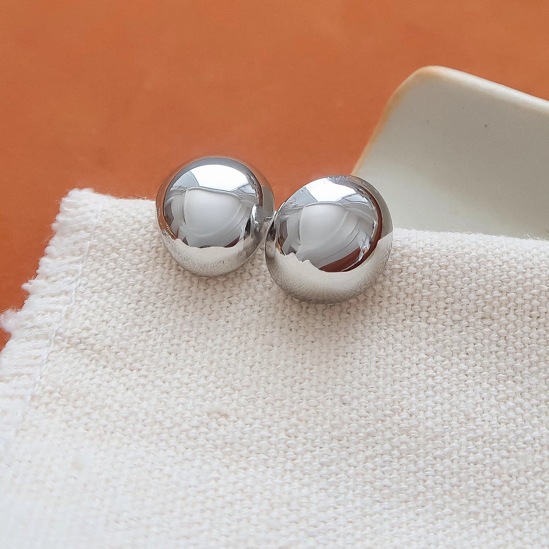 Helene Small Dome Earrings