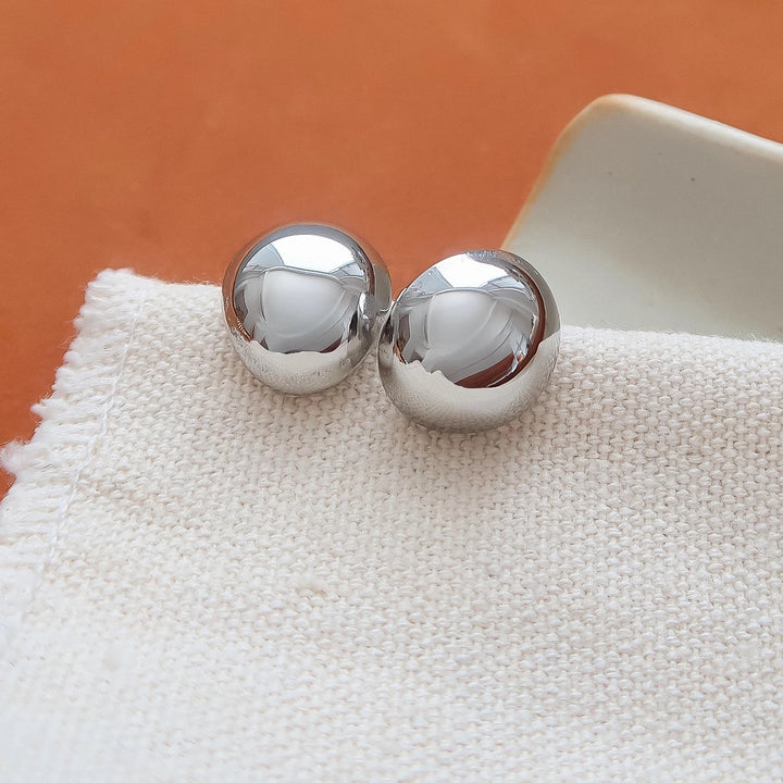 Helene Small Dome Earrings