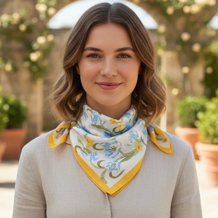 Daphnie Scarf