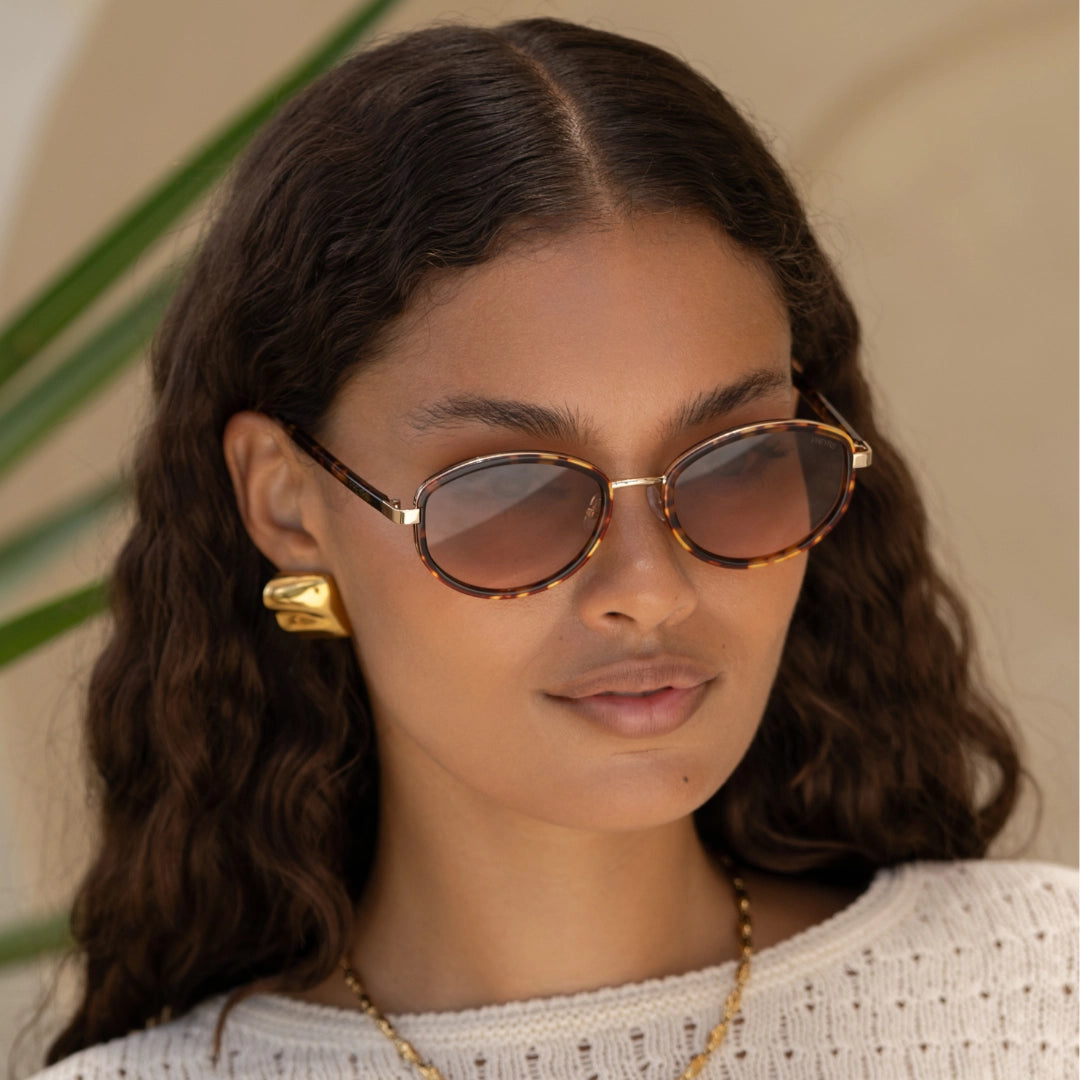 Freyrs Jordan Oval Amber Tortoise / Brown