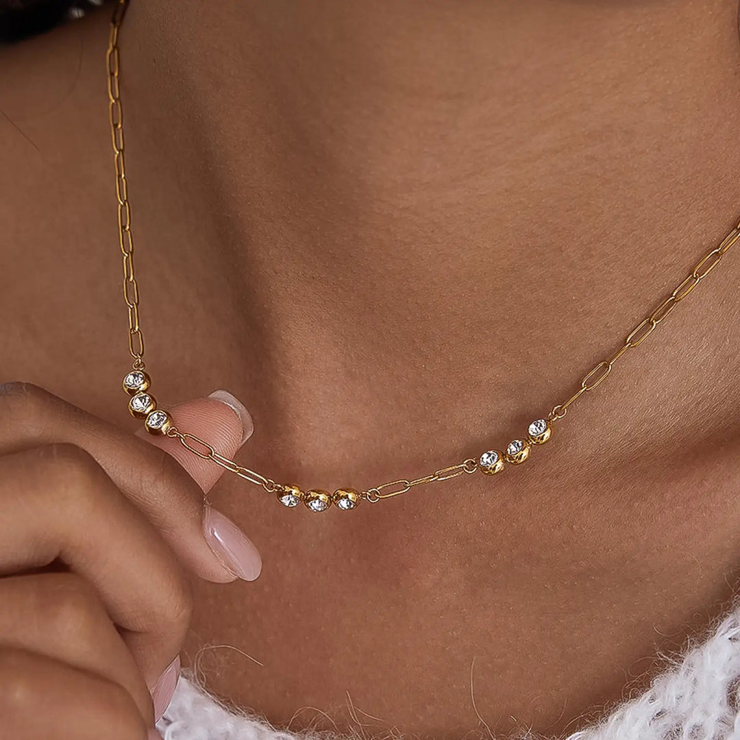Éclaire Cz Station Chain Necklace
