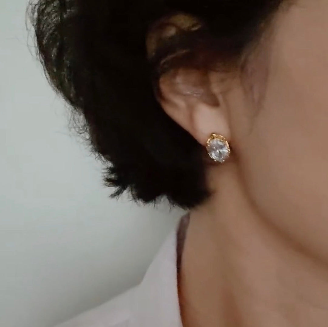 Oval Spark Stud Earrings