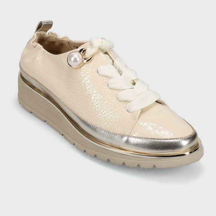 Vaneli Flash Sneaker in Cream