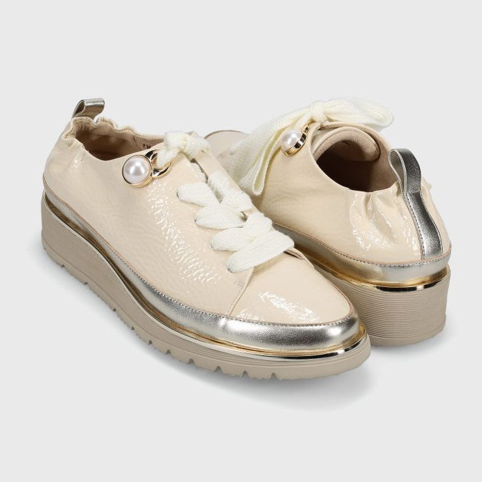 Vaneli Flash Sneaker in Cream