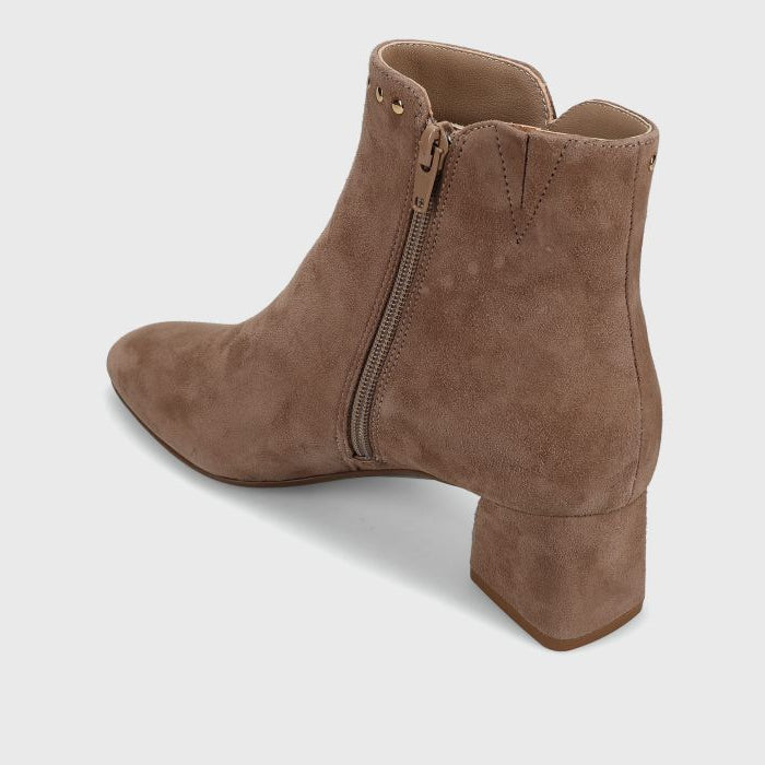 Vaneli Zoey in Military Suede