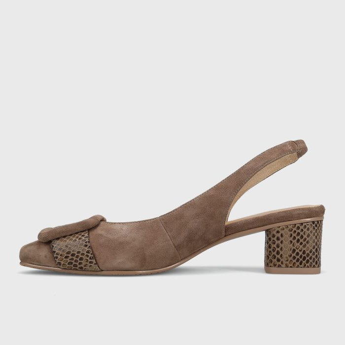 Vaneli Saki in Taupe Suede