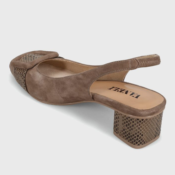 Vaneli Saki in Taupe Suede