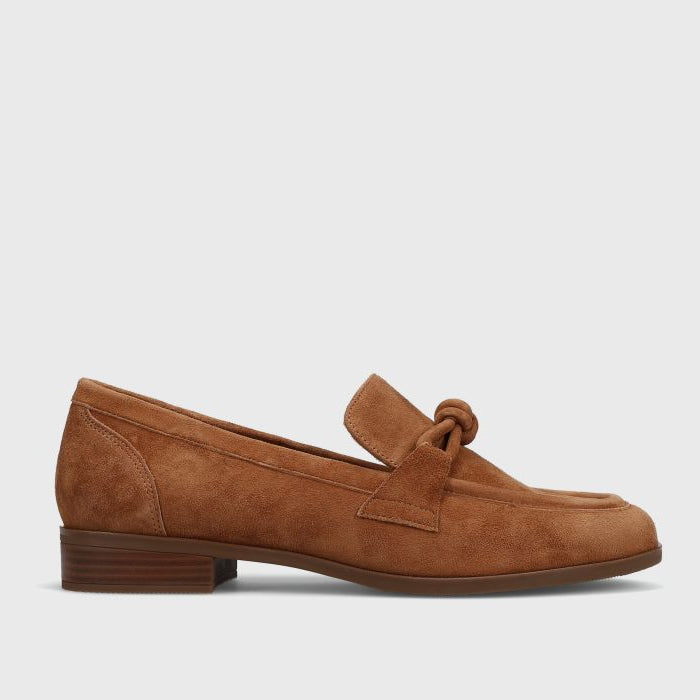 Vaneli Kaye Loafer in Cuoio Suede