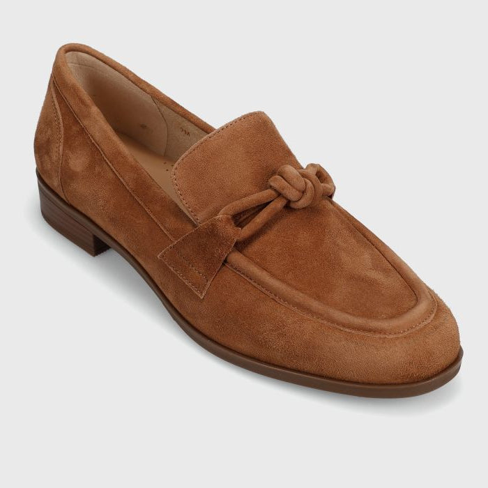 Vaneli Kaye Loafer in Cuoio Suede