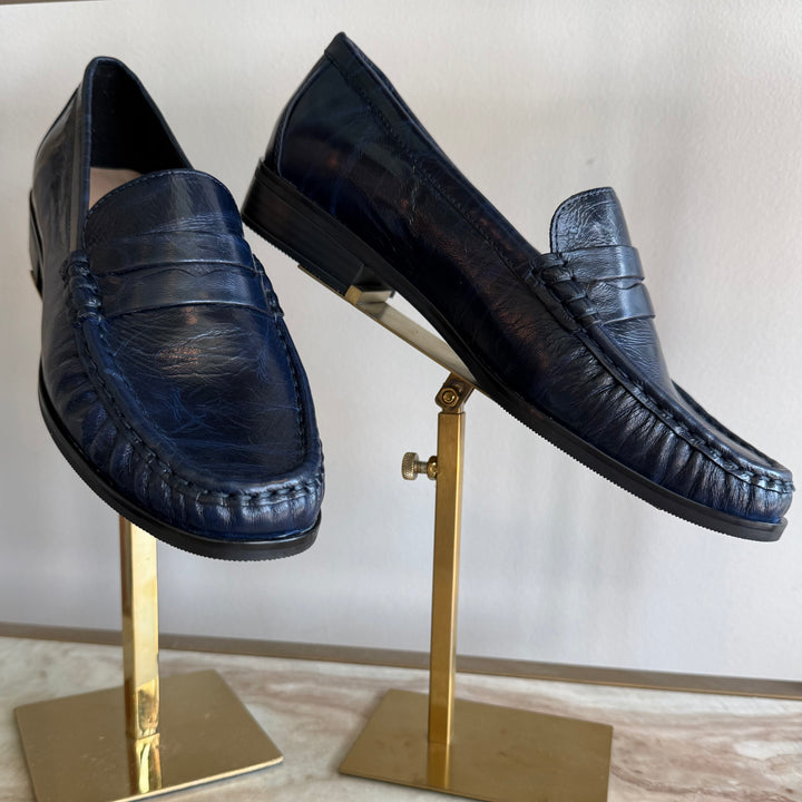 Vaneli Kelley Loafer in Navy