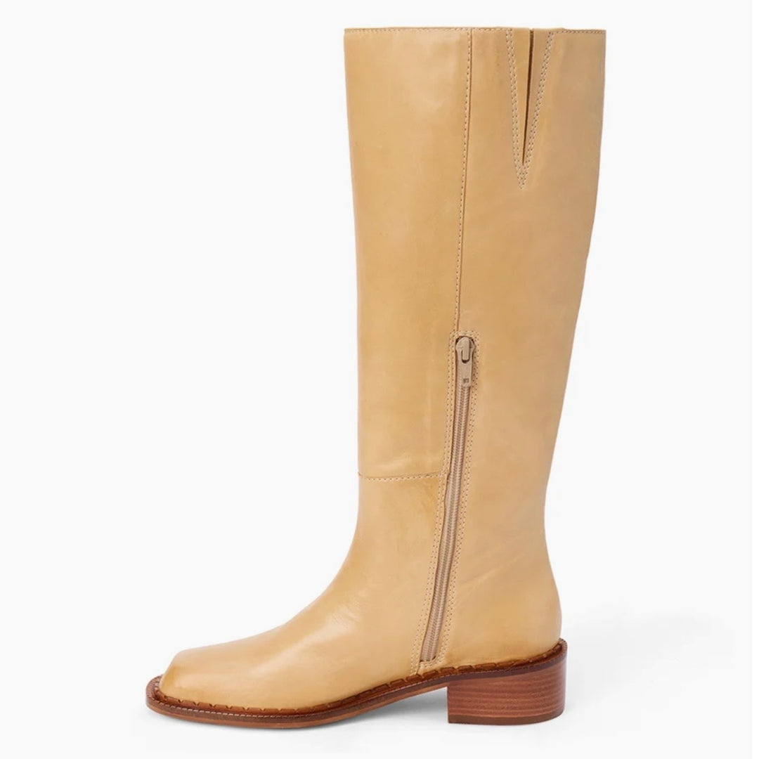 Matisse Franklin Knee High Boot In Natural
