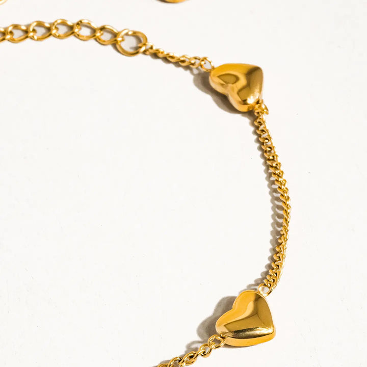 Vivre Petite Heart Necklace