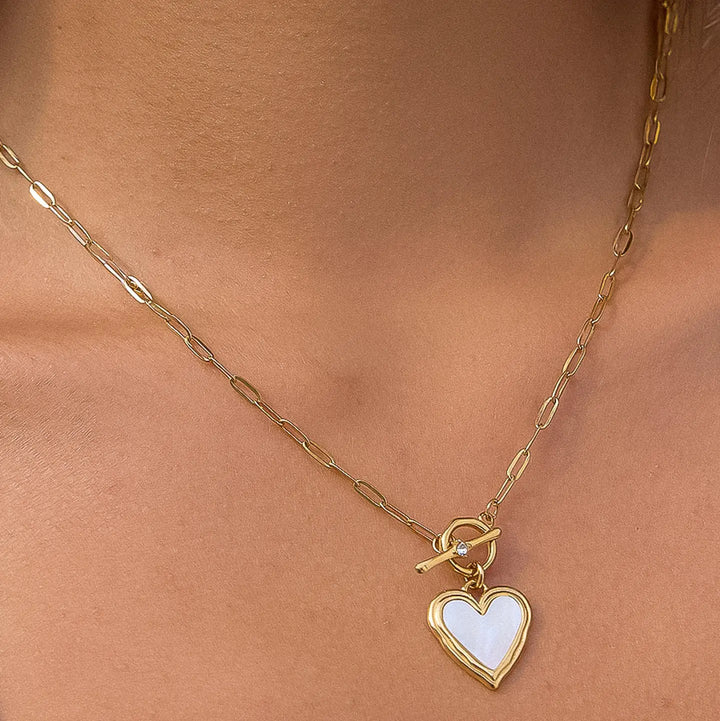 Nyelle Shell Heart Necklace