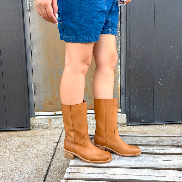 Antelope Celeste Boot in Taupe Leather