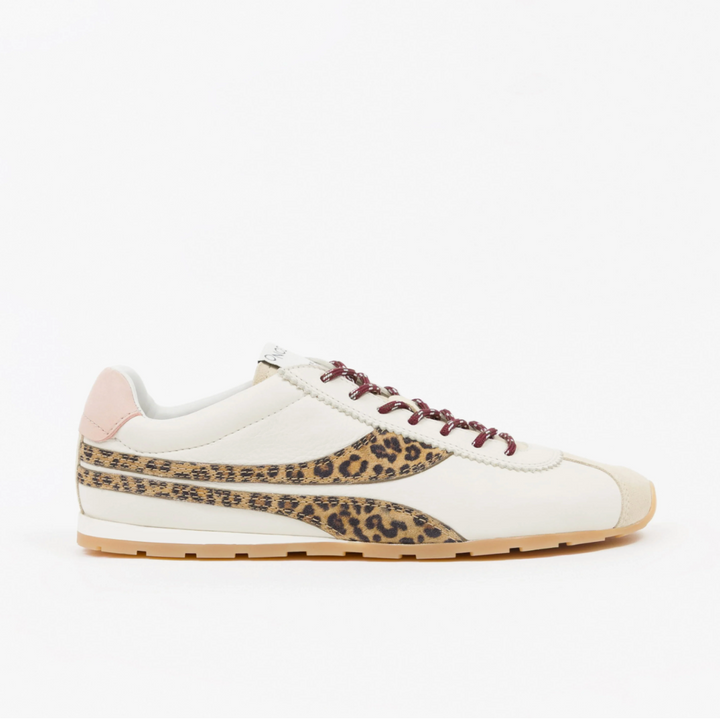 Oncept Essex in Snow Leopard