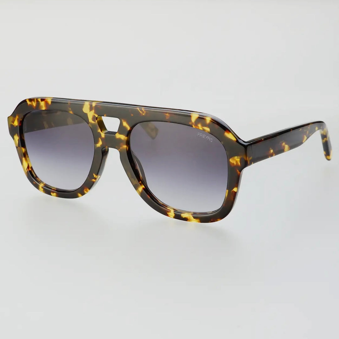 Voyager in Yellow Tortoise