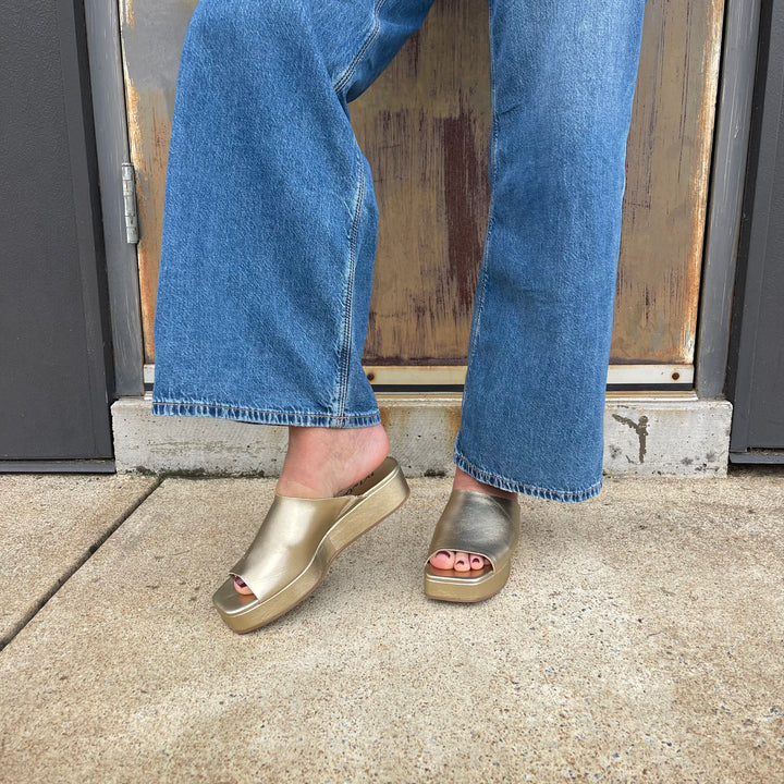 Matisse Lido Slide Sandal