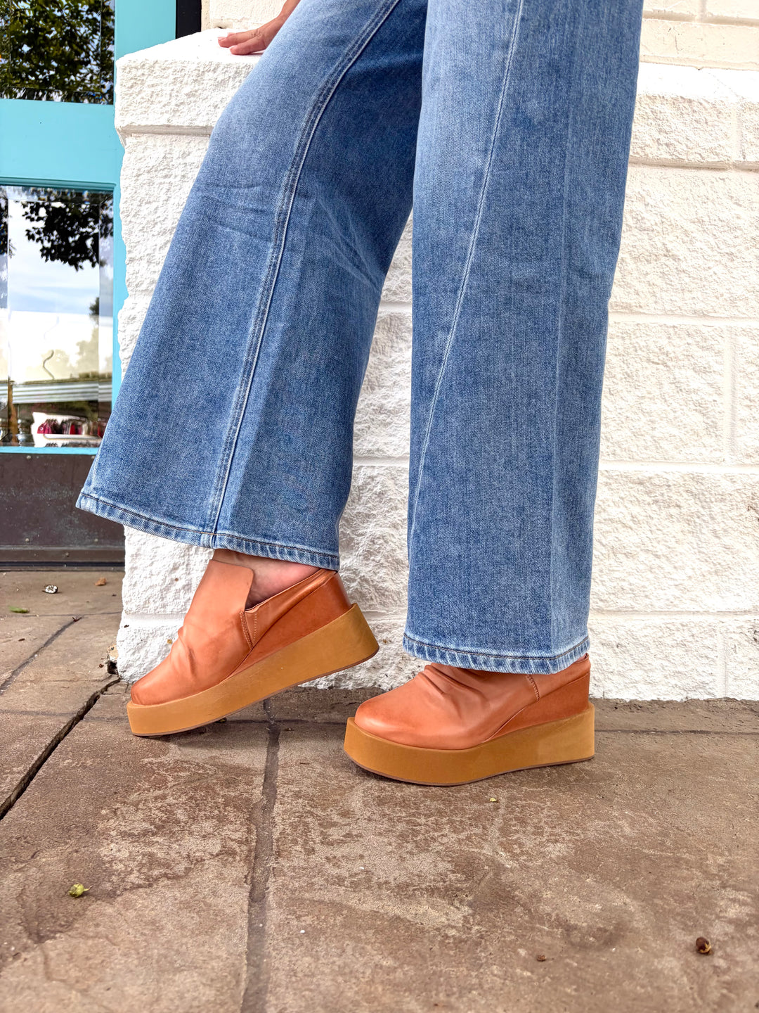 Antelope Piper Platform Mule in Taupe Leather