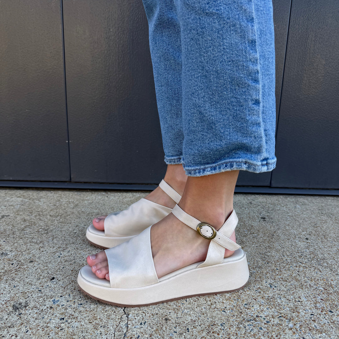 Chocolat Blu Etta in White Sand Leather