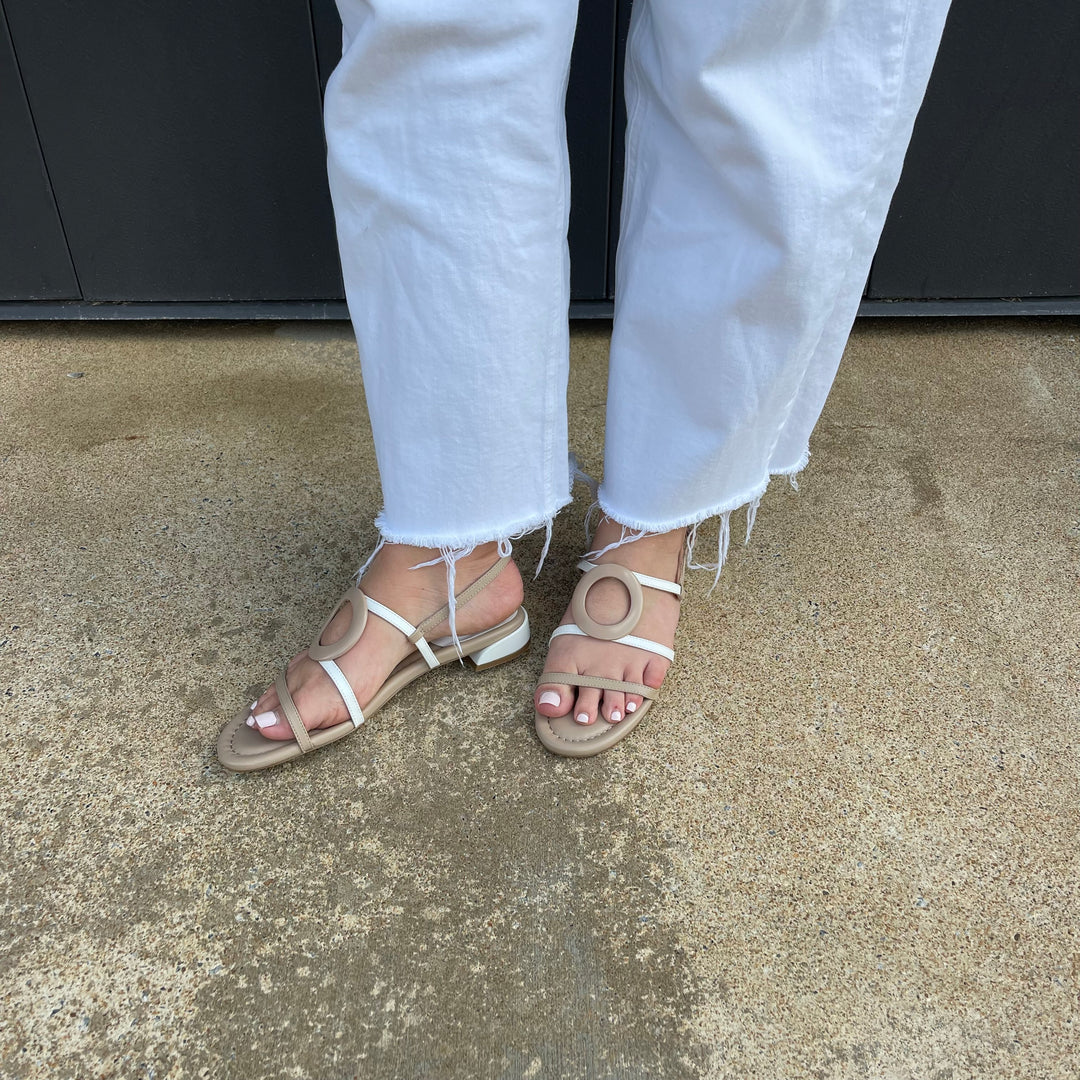 Vaneli Benny Sandals