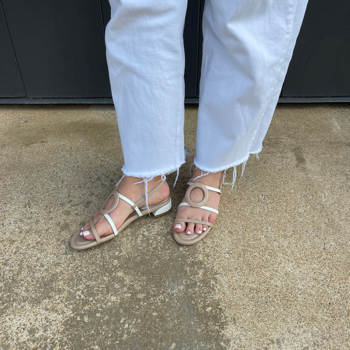 Vaneli Benny Sandals
