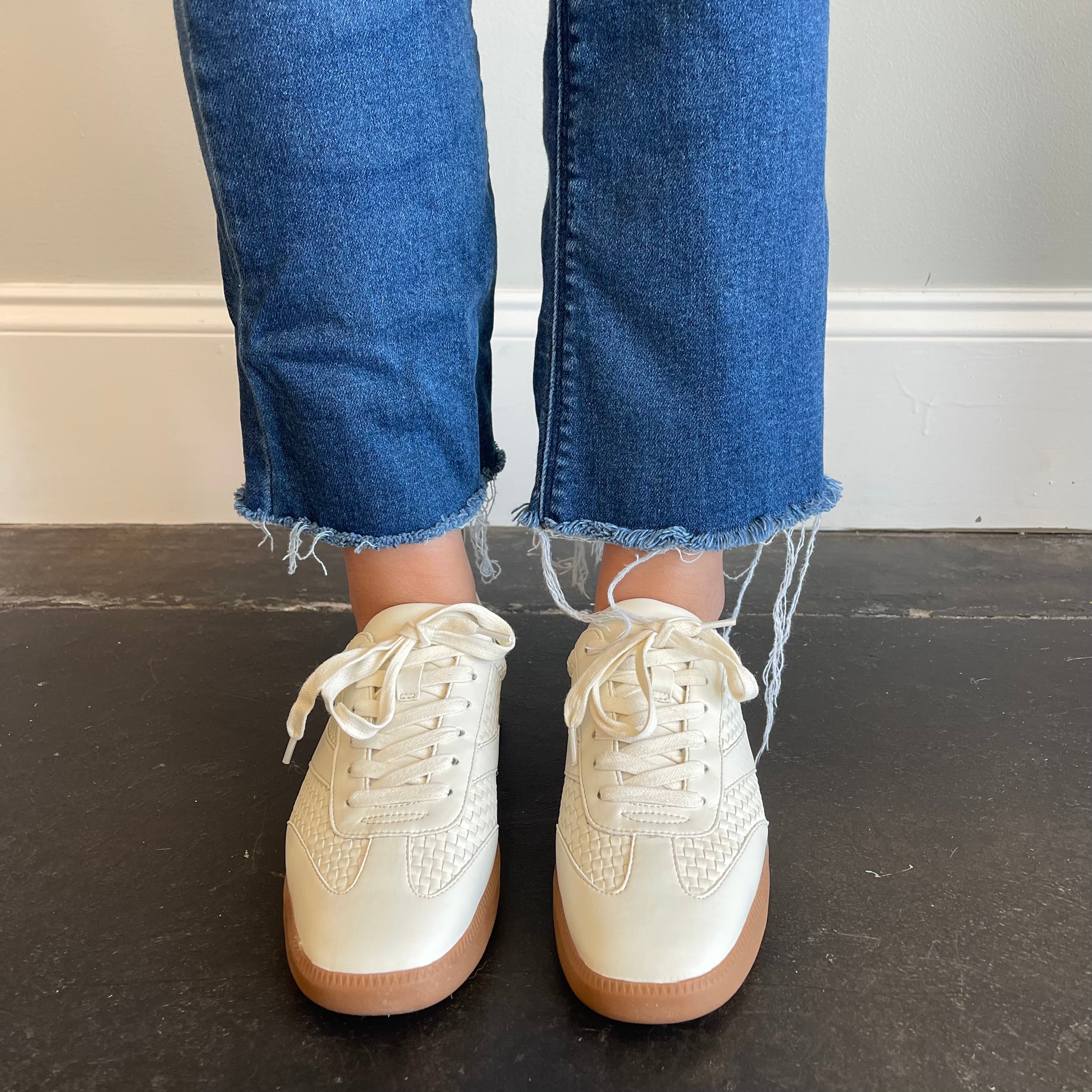 靴 Coconuts Coconuts by Matisse Wylder Bone Weave Sneaker – ShopPursona