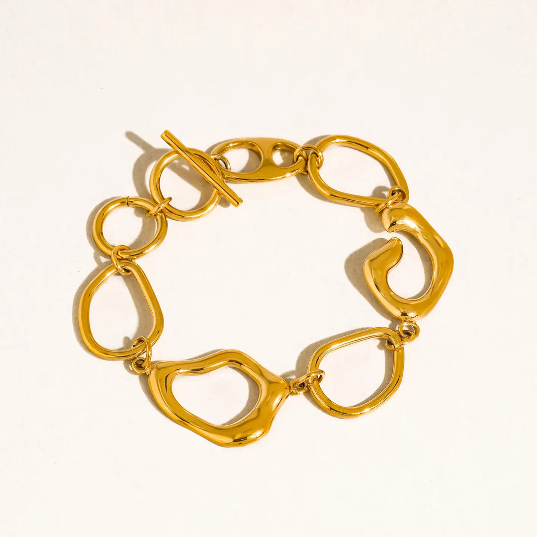 Capucine Link Toggle Bracelet
